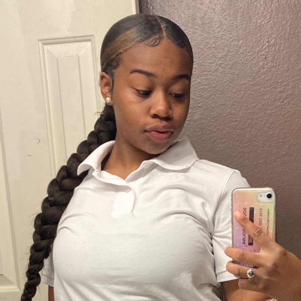Meet your Posher, Yaniah